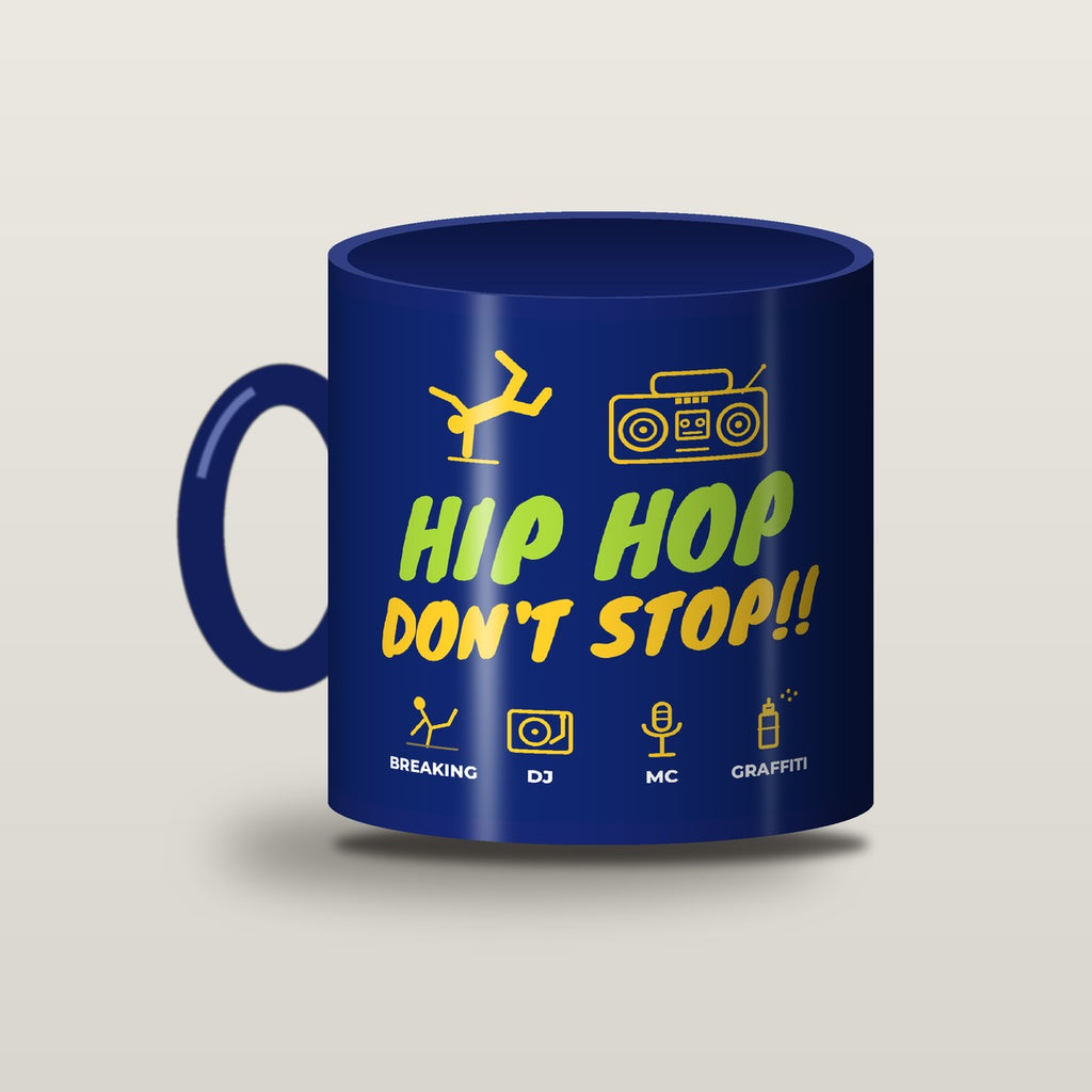 Blå kopp, bakside: HIP HOP DON'T STOP!!, breaker, kassettspiller og hiphopens fire elementer
